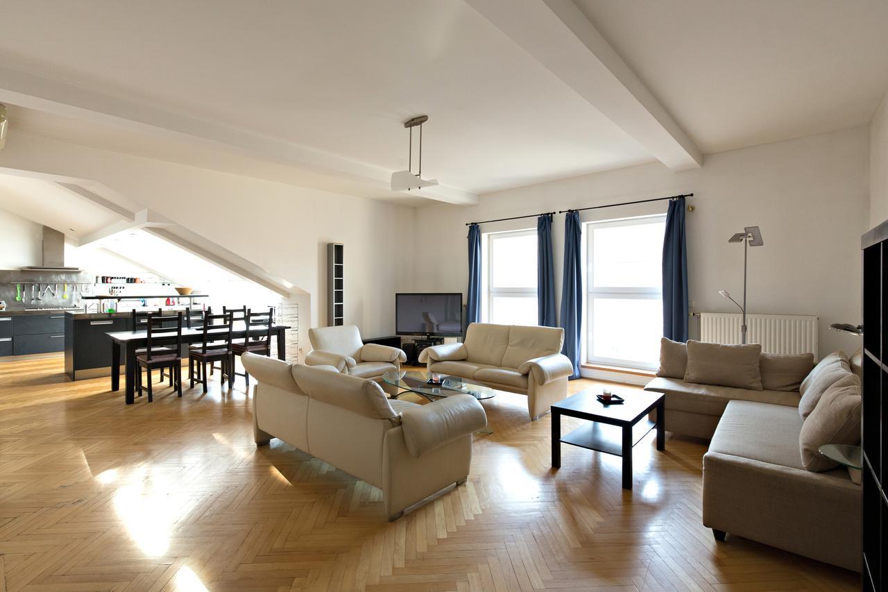 Damati Kft Liszt Ferenc Ter Inner City Flat Budapest Eksteriør bilde